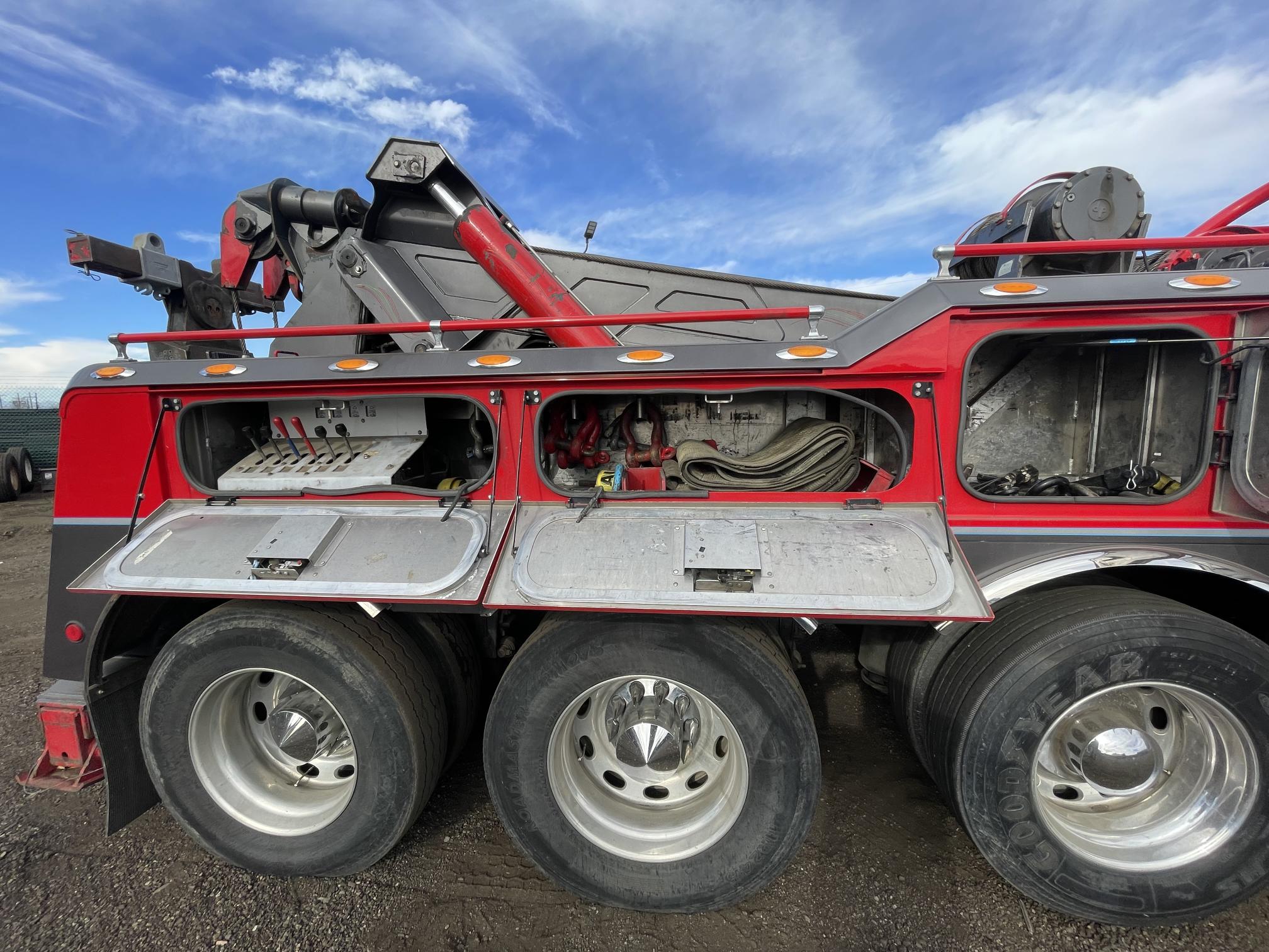 2012 PETERBILT 389 - Image 39